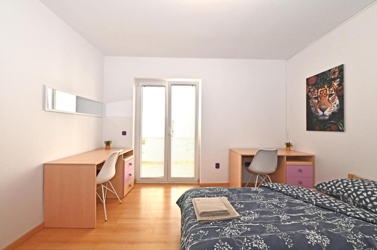 Апартаменты Apartman Blaz Пореч Экстерьер фото