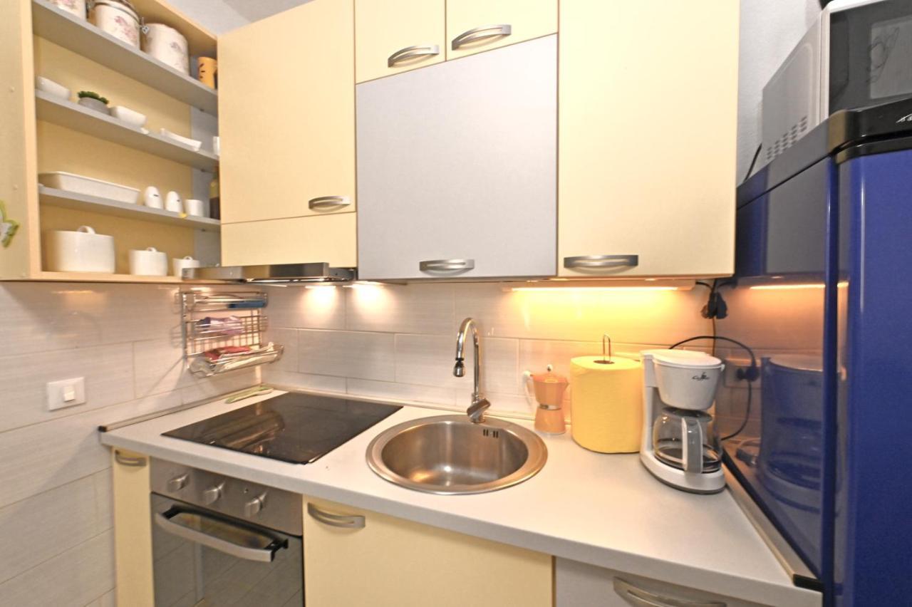 Апартаменты Apartman Blaz Пореч Экстерьер фото